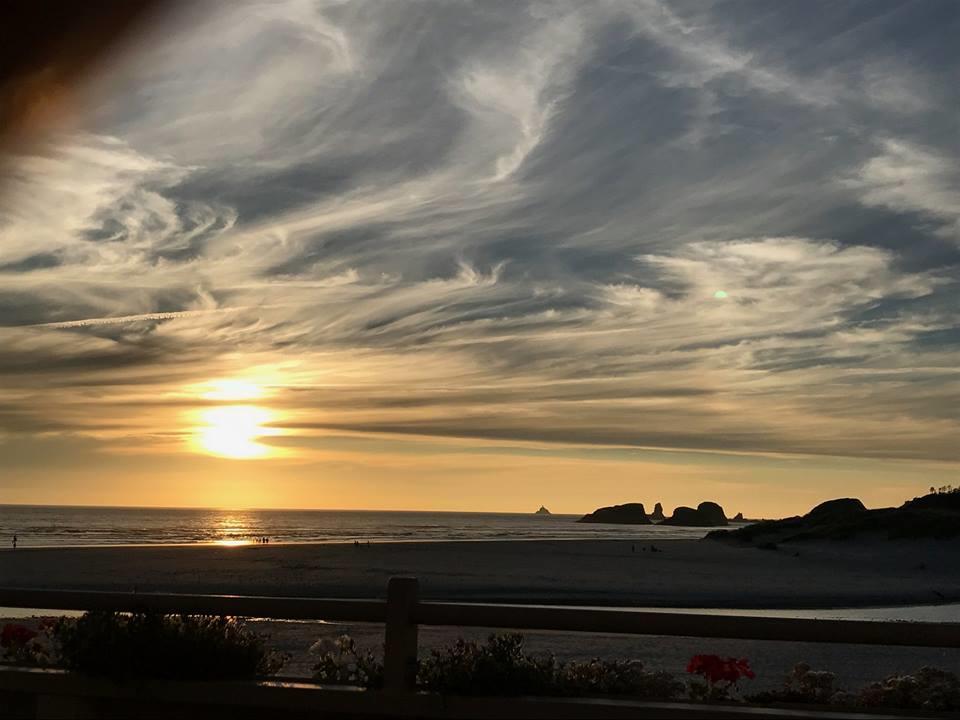 Webb'S Scenic Surf Hotel Канън Бийч Екстериор снимка