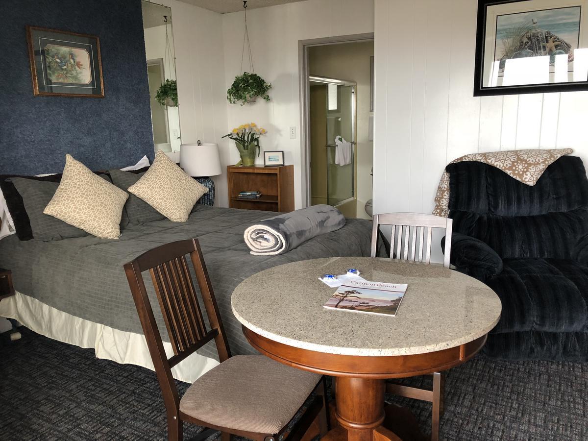 Webb'S Scenic Surf Hotel Канън Бийч Екстериор снимка