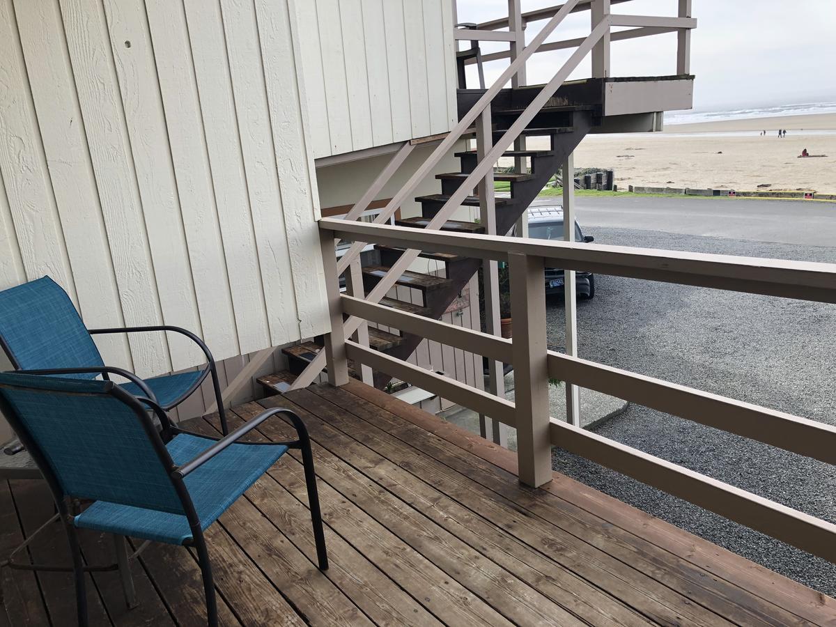 Webb'S Scenic Surf Hotel Канън Бийч Екстериор снимка